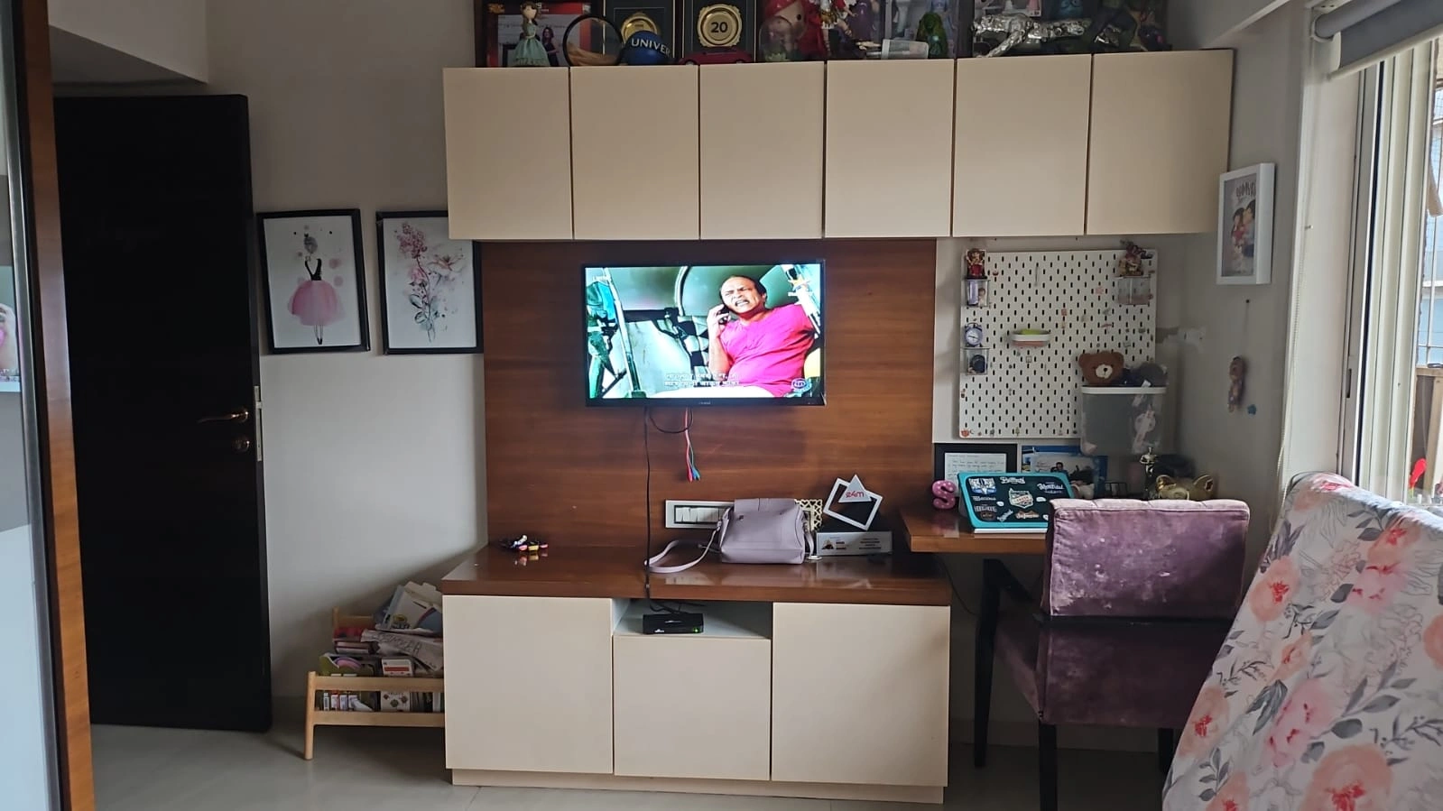 2 BHK Flat for Sale in romeil diva , Malad West